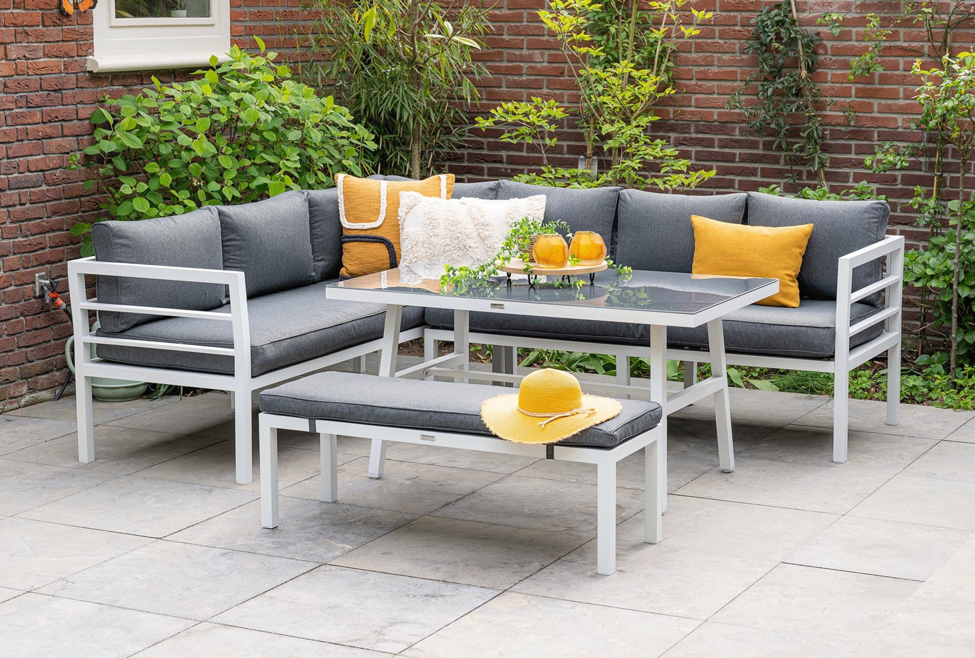Outdoor Corner Sofas