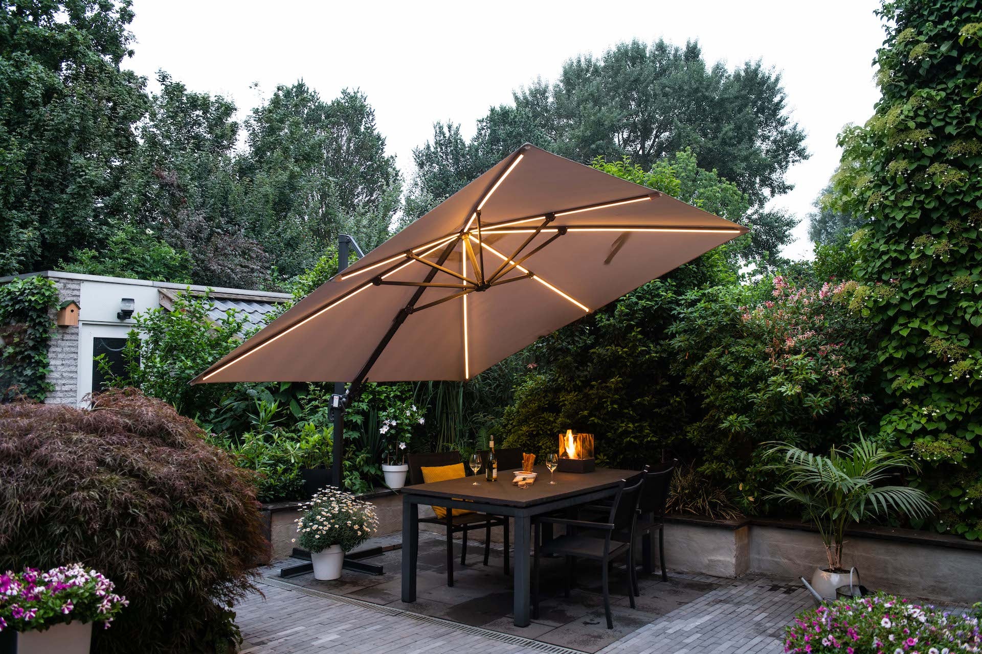 LED Parasol