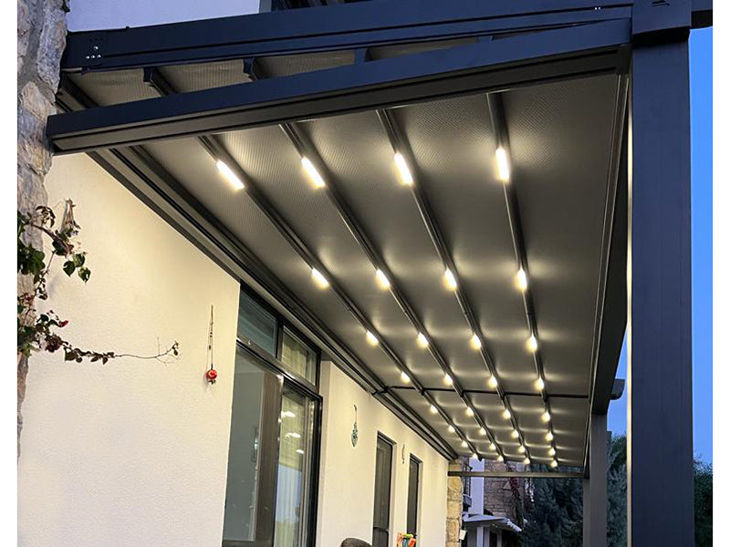 Lisbon 5m x 3.5m Retractable Awning