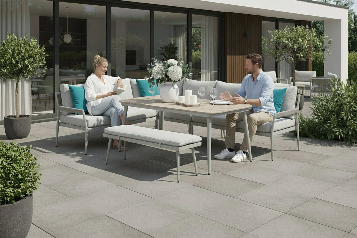 Garden Furniture Sets £1000-£1500