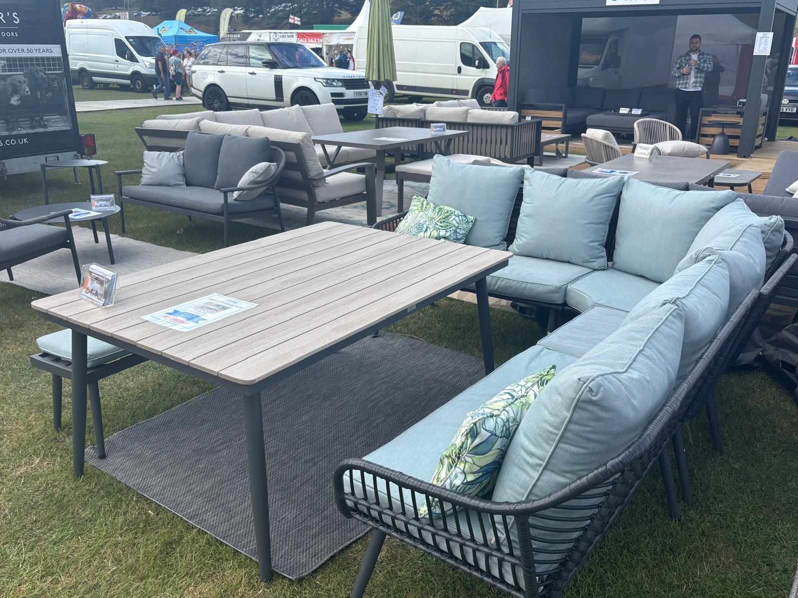 EX DISPLAY Margriet - Lounge Dining Corner Group